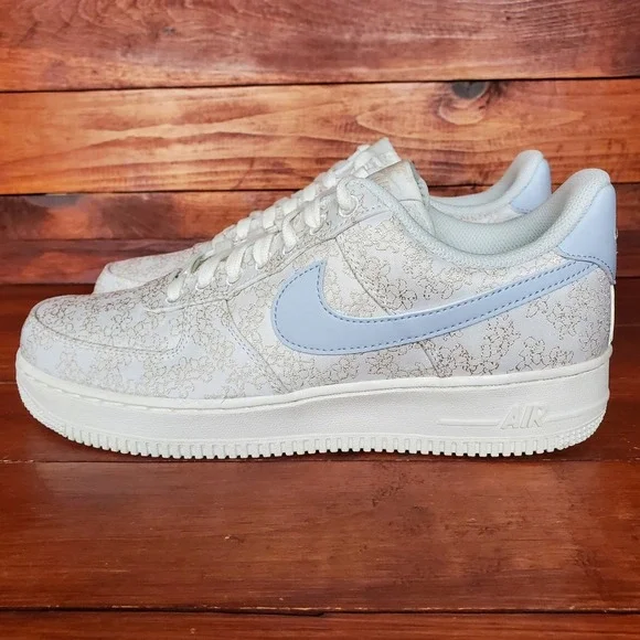 Nike Air Force 1 07 SE Shoes Women‎ 9.5 Grey Jacquard Floral Sail DR6402-900 - Picture 2 of 9